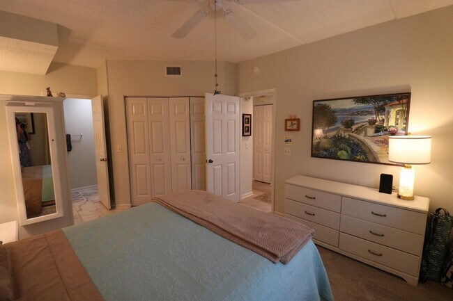 Building Photo - 31 Aledo Ct