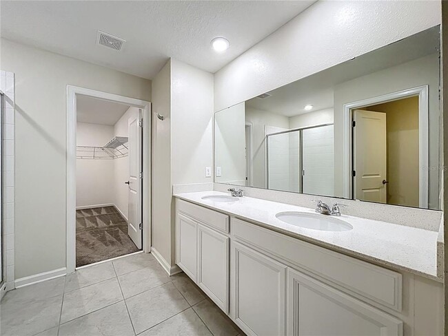 Building Photo - 16436 Fernridge St