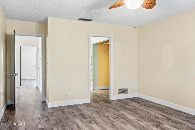 Building Photo - 149 Pine Cone Trail