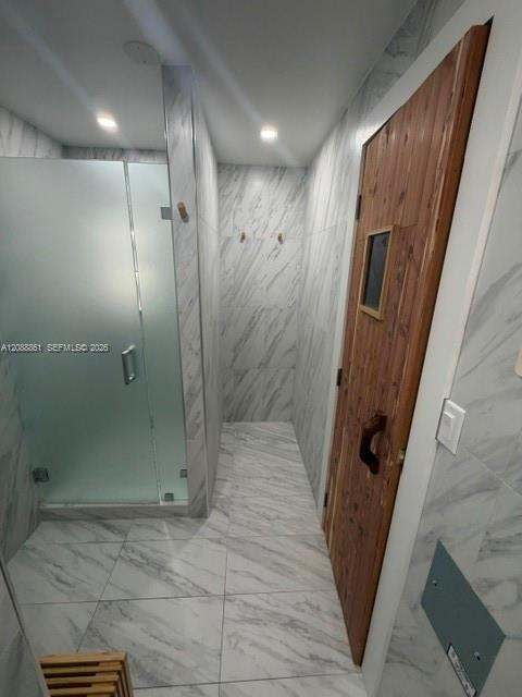 Building Photo - 3113 S Ocean Dr