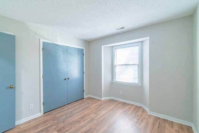 Building Photo - 2 Bed 2 Bath Condo in Charlotte