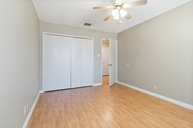 Building Photo - Charming 3-Bedroom Home Available for Rent!