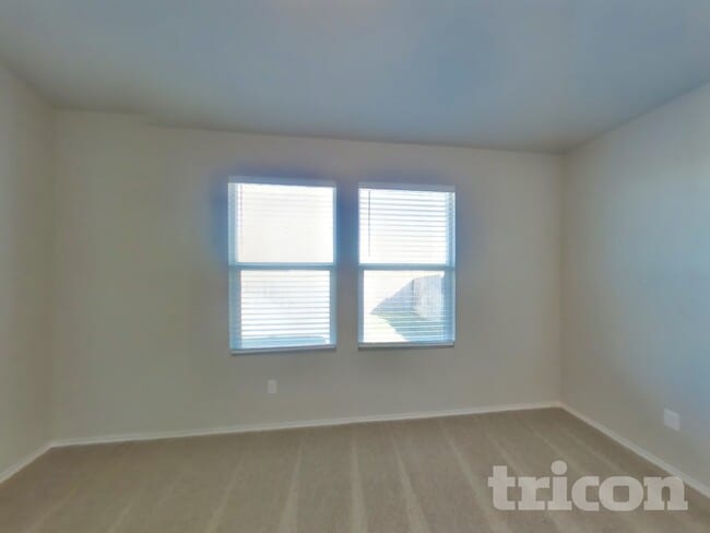 Building Photo - 5205 Sidesaddle Dr