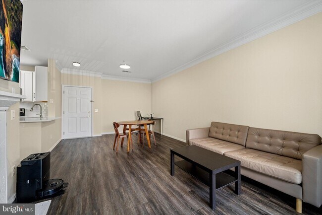 Building Photo - 1591 Spring Gate Dr.