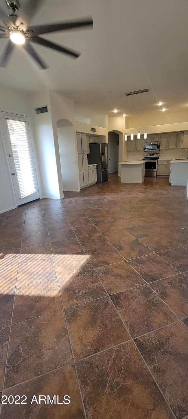 Building Photo - 7323 E Overlook Dr