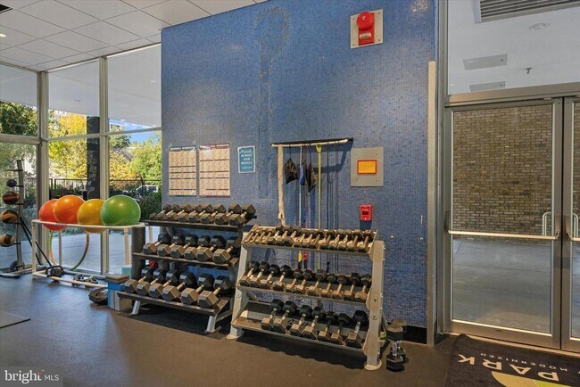 Building Photo - 1378 4th St SW