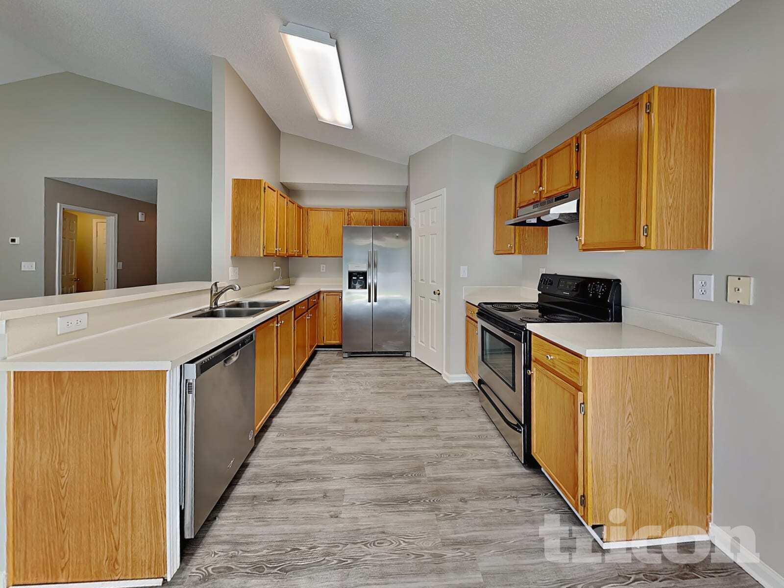 Building Photo - 115 Markham Dr