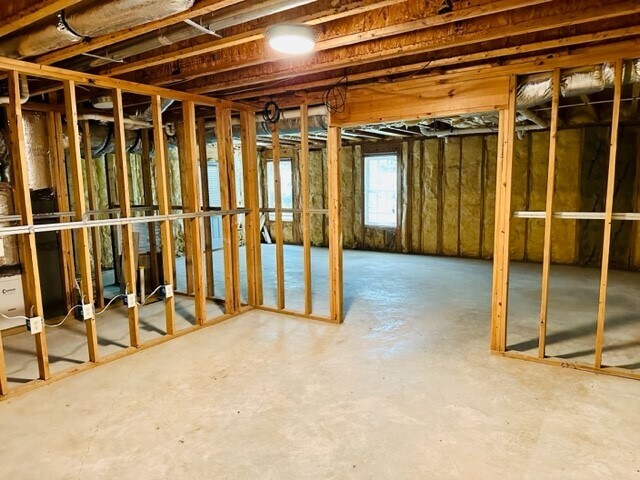 Building Photo - 329 White Oak Way