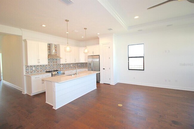 Building Photo - 20 Del Palma Dr