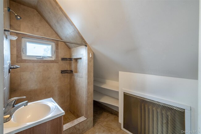 Building Photo - 538 Jefferson Ave