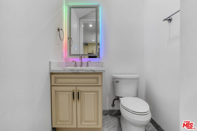 Building Photo - 2017 S Centinela Ave