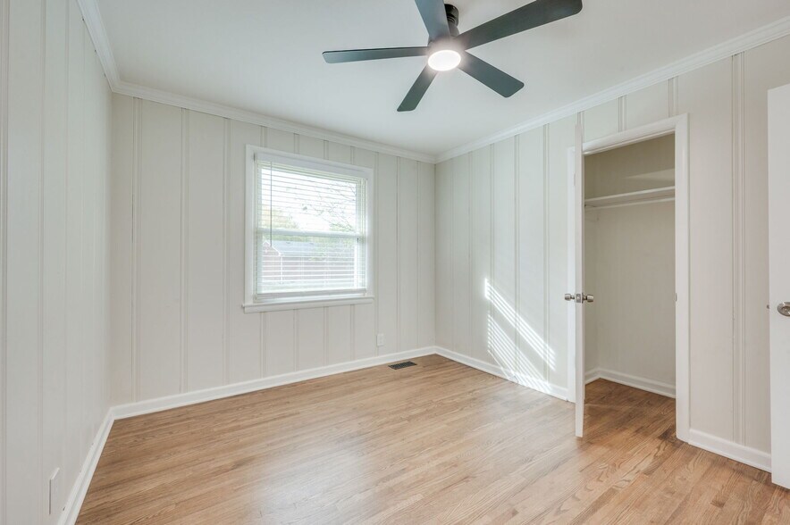 Building Photo - 5003 Hasty Dr