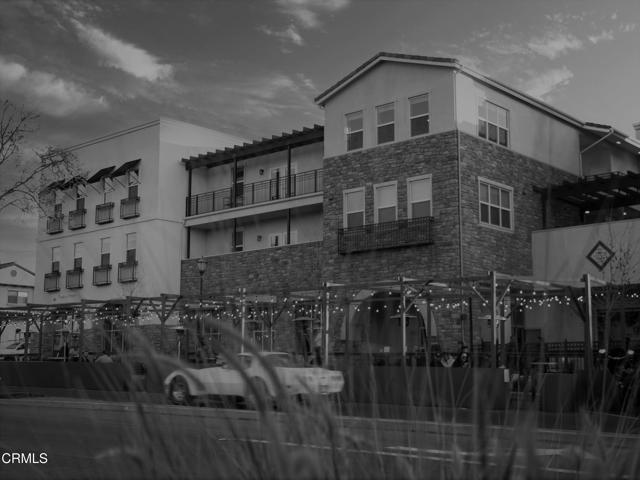 Building Photo - 2024 Ventura Blvd