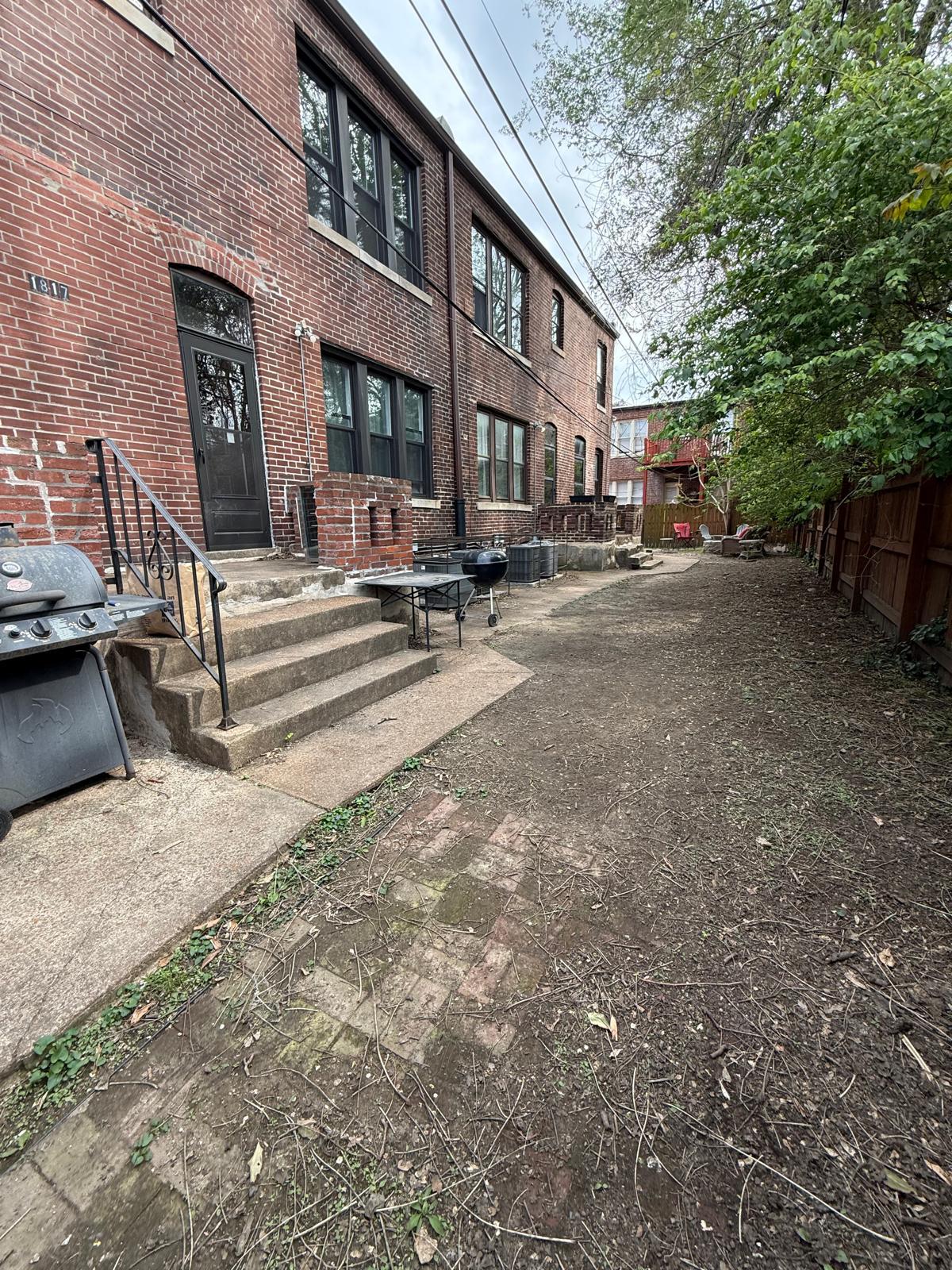 Building Photo - 1817 Thurman Ave