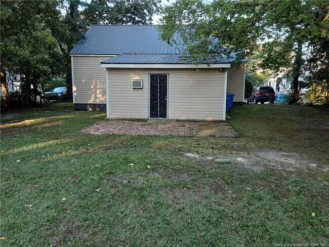Building Photo - 207 Willborough Ave