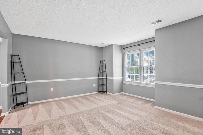 Building Photo - 4037 Broadbill Cir
