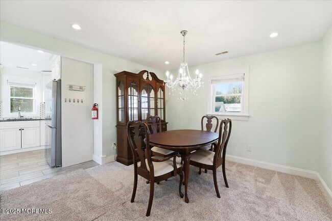 Building Photo - 674 Park Ave