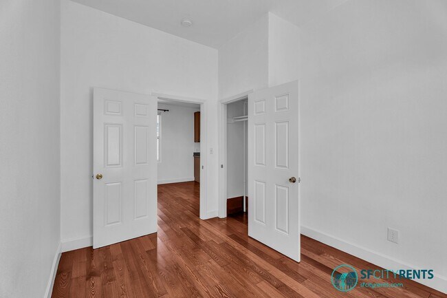 Building Photo - Bernal/St Mary's: Rare Remodeled Cottage w/ Washer/Dryer, Patio & Storage