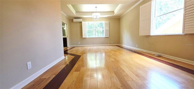 Building Photo - 230 W Tarrington Dr