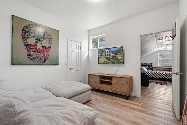 Building Photo - 310 Saddle Blanket Dr