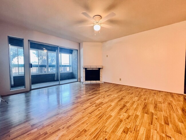 Building Photo - Mission Ridge 2 Bedroom 2 Bath Condo for Rent