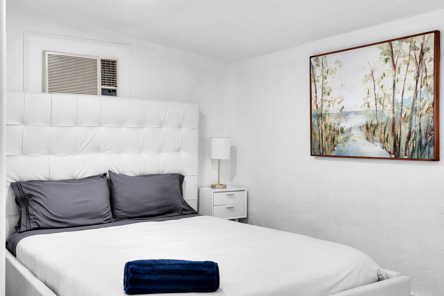 Building Photo - 2610 SW 31st Ave