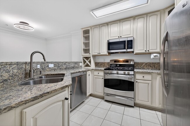 Building Photo - 18809 Sparkling Water Dr