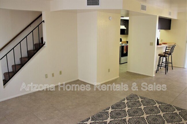 Building Photo - 7531 E Terrace Dr