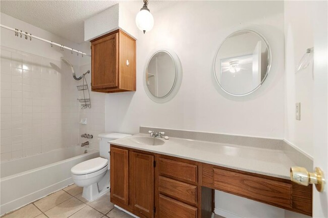 Building Photo - 4401 Molokai Dr