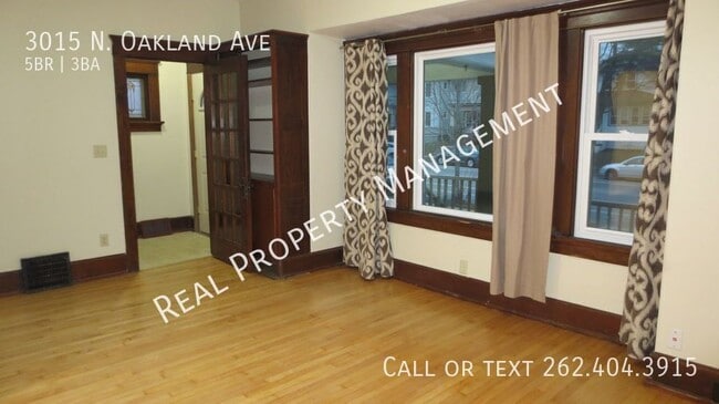 Building Photo - 3015 N Oakland Ave