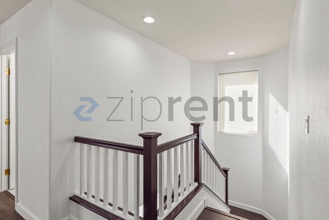 Building Photo - 2960 Stallion Way