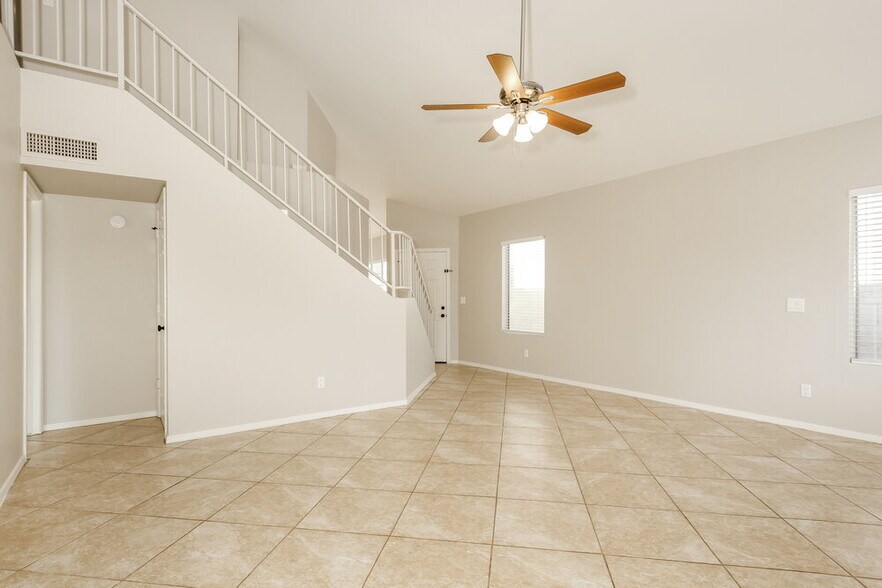 Building Photo - 8841 W Villa Rita Dr