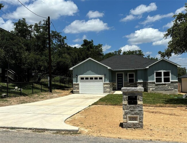 Building Photo - 1351 Canyon Edge