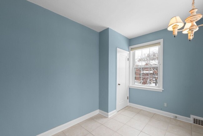 Building Photo - 7710 Brookline Terrace