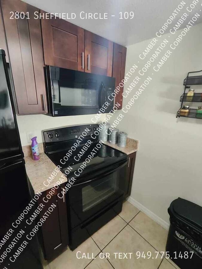 Building Photo - 2801 Sheffield Cir