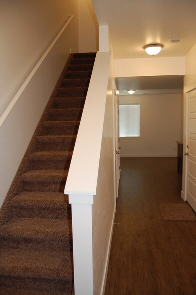 Building Photo - 132 N 100 W