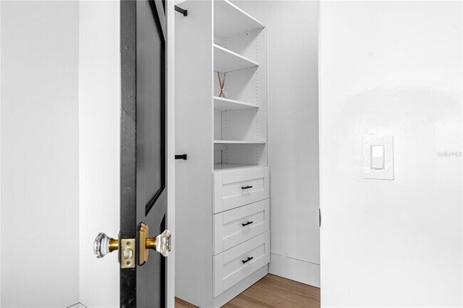 Building Photo - 1814 Barker Dr