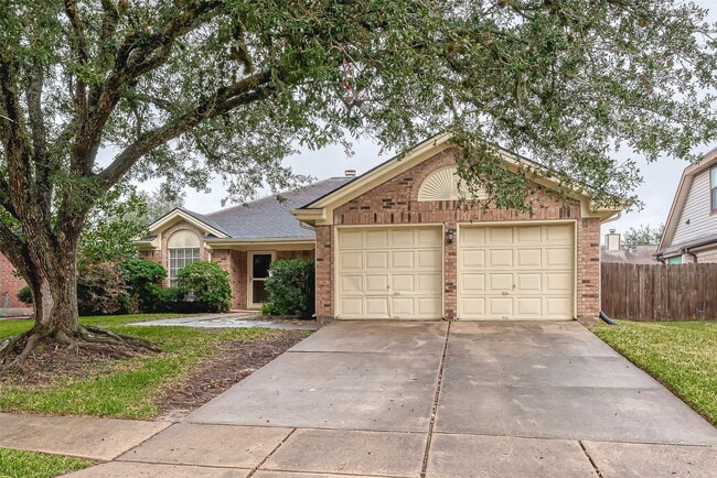 Building Photo - 4431 Duesenberg Dr