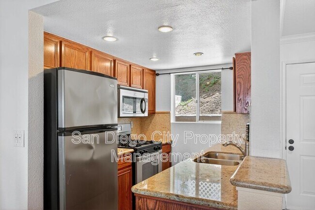 Building Photo - 4794 Arizona St