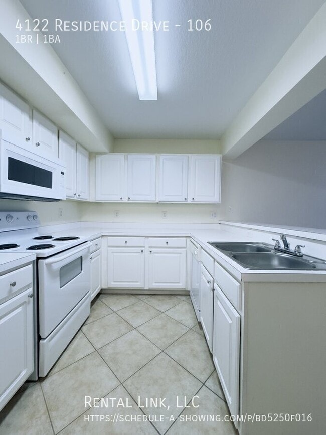 Building Photo - 4122 Residence Drive