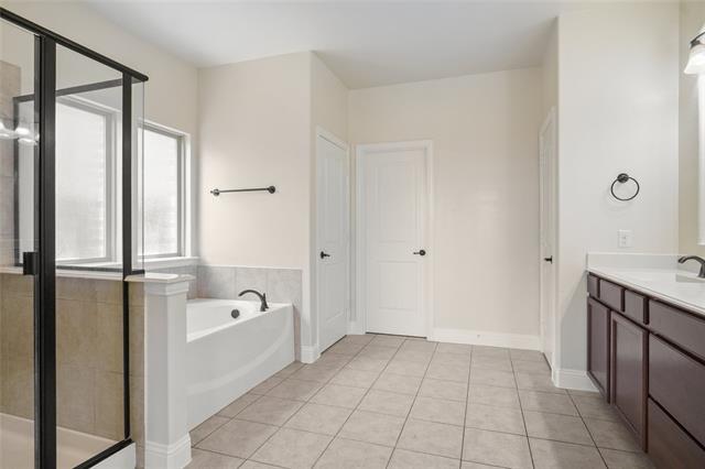 Building Photo - 3409 Bluewater Dr
