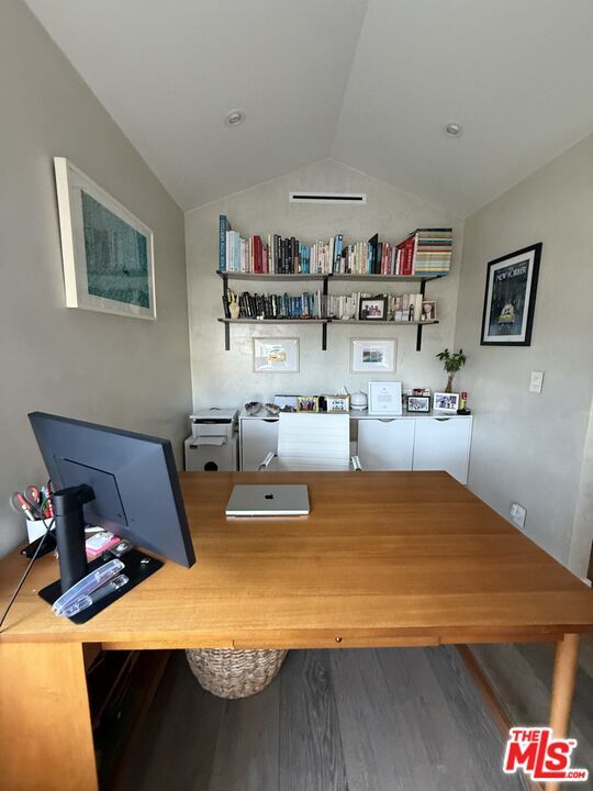 Building Photo - 7621 Stetson Ave