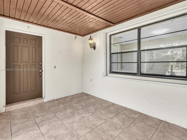 Building Photo - 2087 Augusta