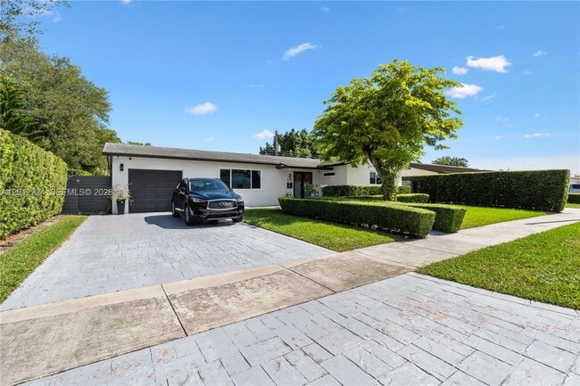 Building Photo - 5741 SW 95th Ct