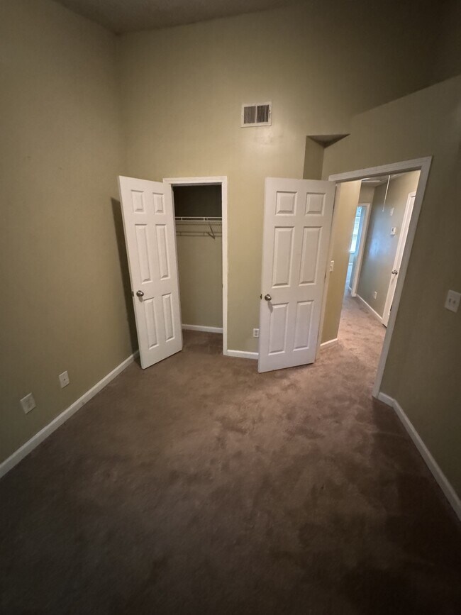 Building Photo - 255 Timber Wolf Trail