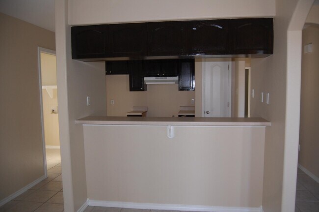 Building Photo - 3222 Monclova Dr