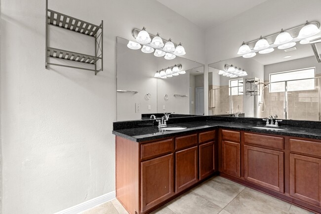 Building Photo - 28434 Lockeridge Creek Dr