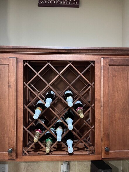 Building Photo - 113 Alton Dr