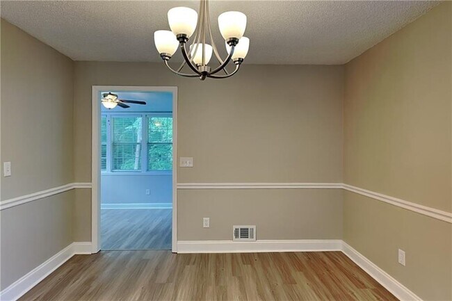 Building Photo - 3408 Spinnaker Way