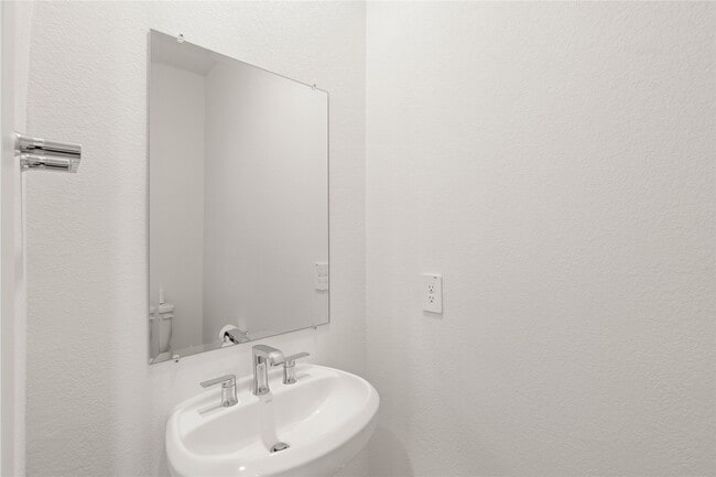 Building Photo - 1742 Revolution Way